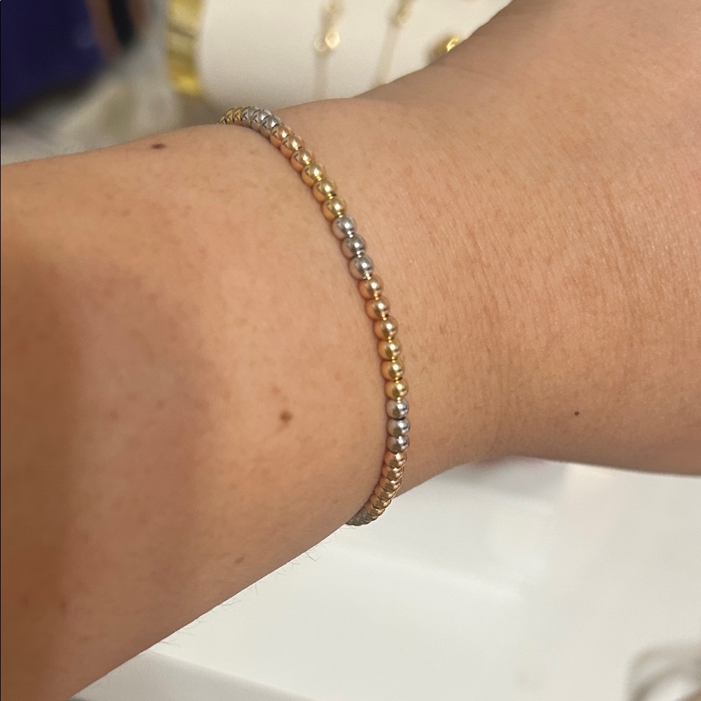 18k Tricolor Gold Beaded Bracelet - Picture 2 of 2